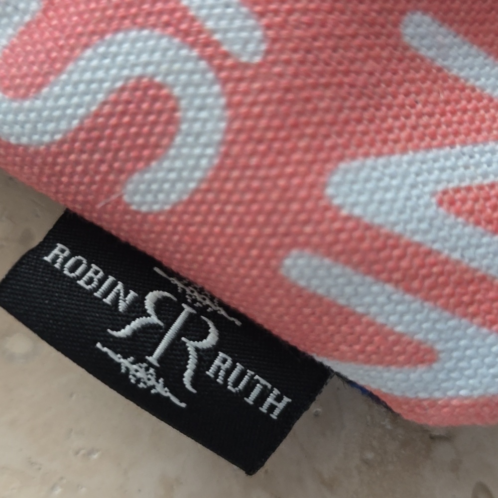 Savannah Cityscape Crossbody By ROBIN RUTH - Picture 5 of 7